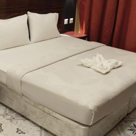 Tehran Hotel Dubaj Zewnętrze zdjęcie