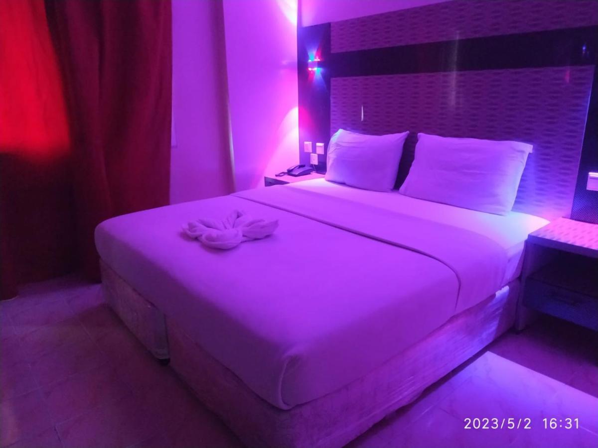 Tehran Hotel Dubaj Zewnętrze zdjęcie