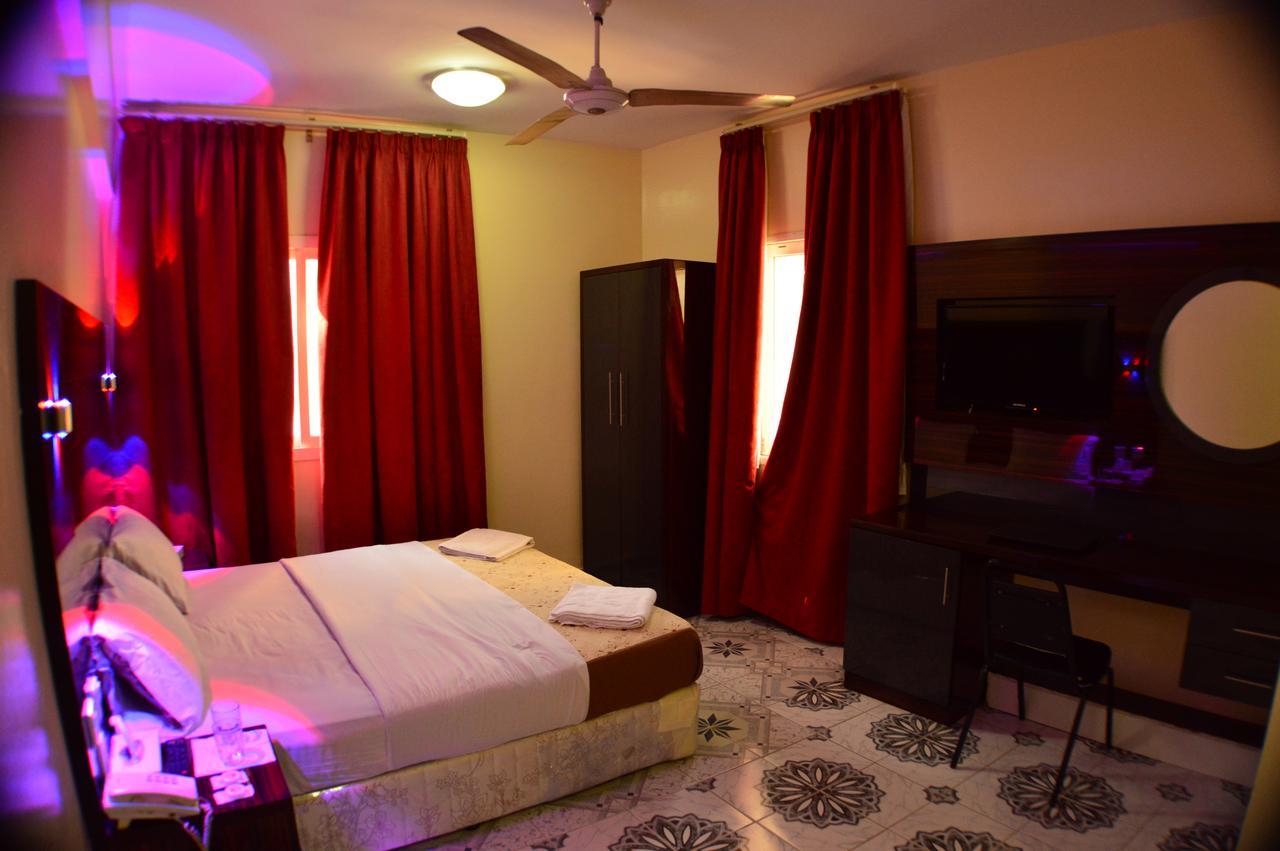 Tehran Hotel Dubaj Zewnętrze zdjęcie