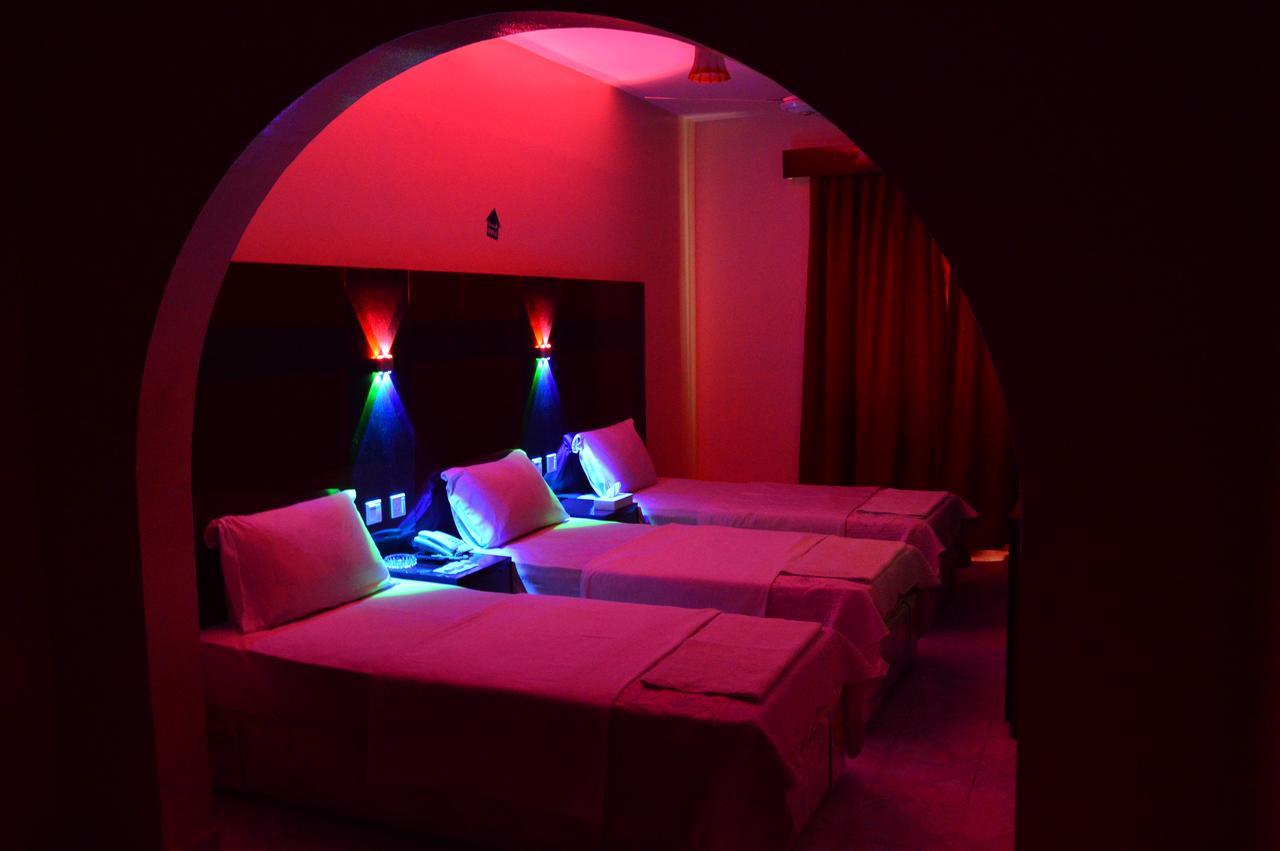 Tehran Hotel Dubaj Zewnętrze zdjęcie